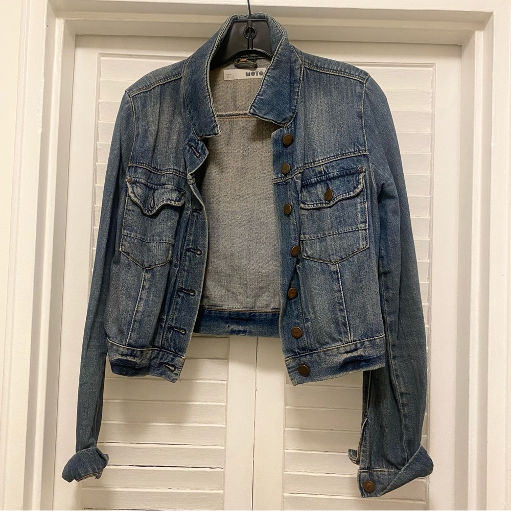 TOPSHOP • Distressed Denim Jacket - Picture 3 of 7
